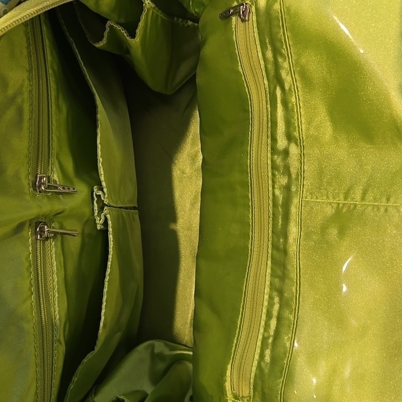 JU JU BE BACKPACK DIAPERBAG WITH CHANGING PAD. PAISLEY AND FLORAL. - Picture 13 of 16